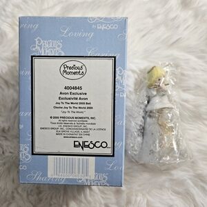 2005 Joy To The World Precious Moments Bell